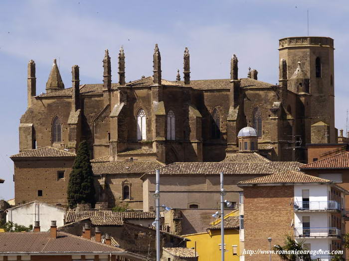 VISTA DE LA CABECERA DEL TEMPLO